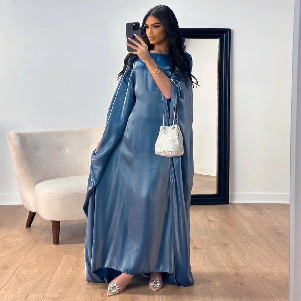 Batwing Satin abaya 7.webp