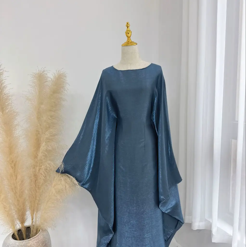 Batwing Satin abaya 3.webp
